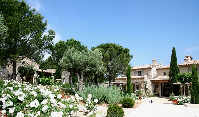 Location villa luxe Saint Remy de Provence avec piscine privee chauffee