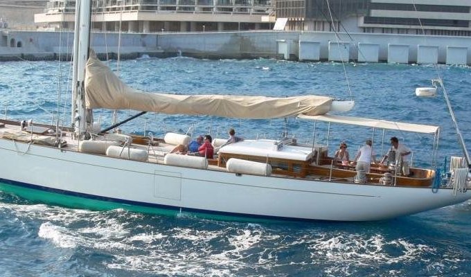 Location Yacht Luxe Marseille avec equipage