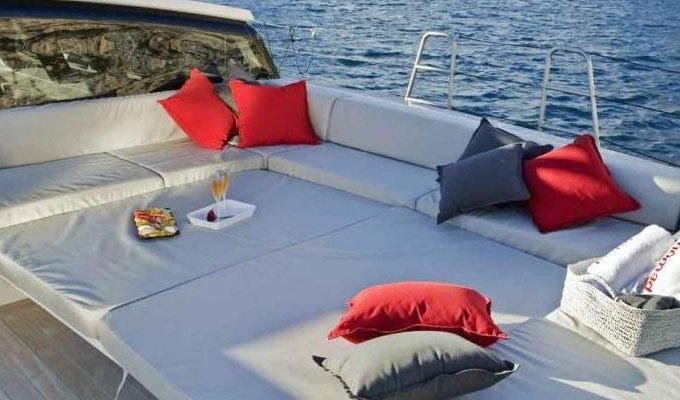 Location Yacht Luxe Marseille avec equipage