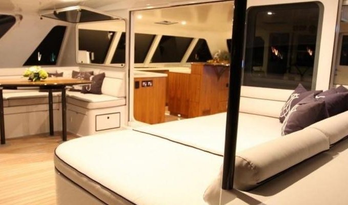 Location Yacht Luxe Marseille avec equipage