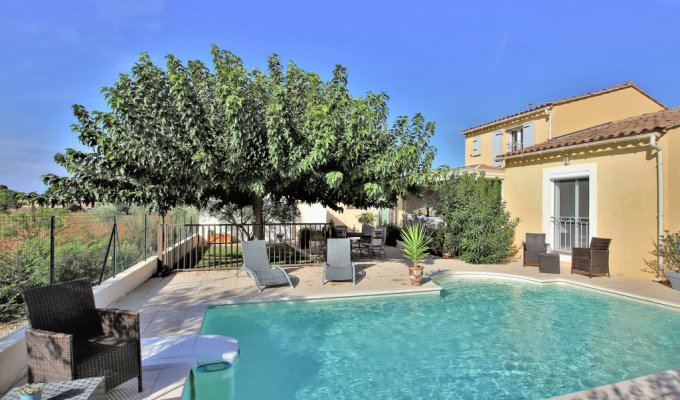 Location Villa Avignon Provence avec Piscine Privee