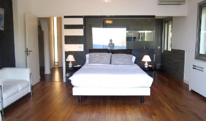 Location Cassis Villa Luxe vue mer piscine privée et personnel