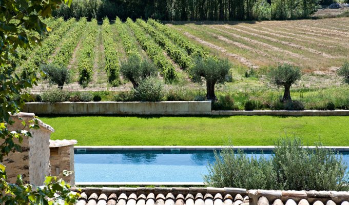 Provence location villa luxe Luberon avec piscine privee hammam et personnel