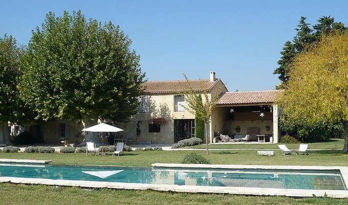 Avignon location villa luxe Provence avec piscine privee