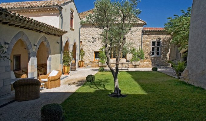 Enclave des Papes location villa luxe Provence avec piscine privee hammam