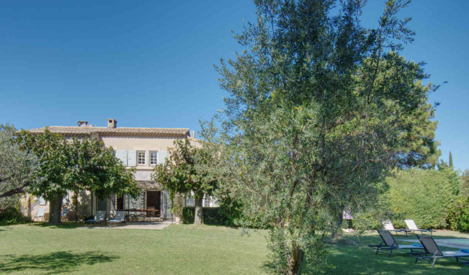 Location villa luxe Saint Remy de Provence avec piscine privee