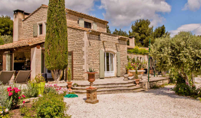 Location villa luxe Saint Remy de Provence avec piscine privee chauffee