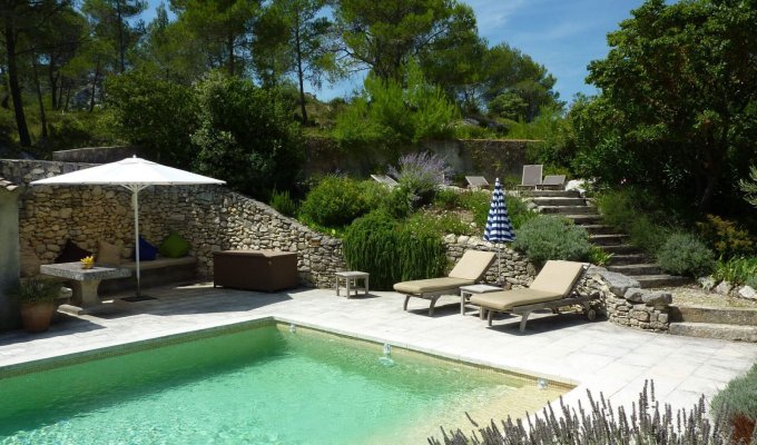 Location villa luxe Saint Remy de Provence avec piscine privee chauffee et personnel