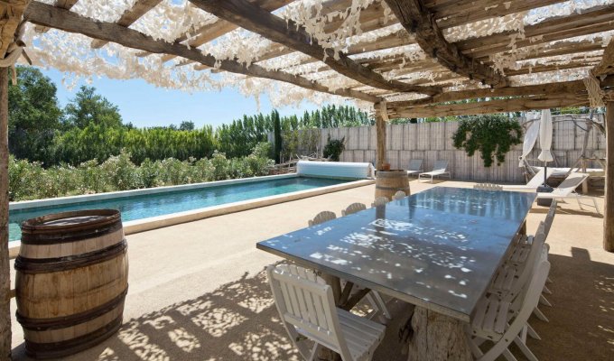 Location villa luxe Saint Remy de Provence avec piscine privee chauffee & personnel