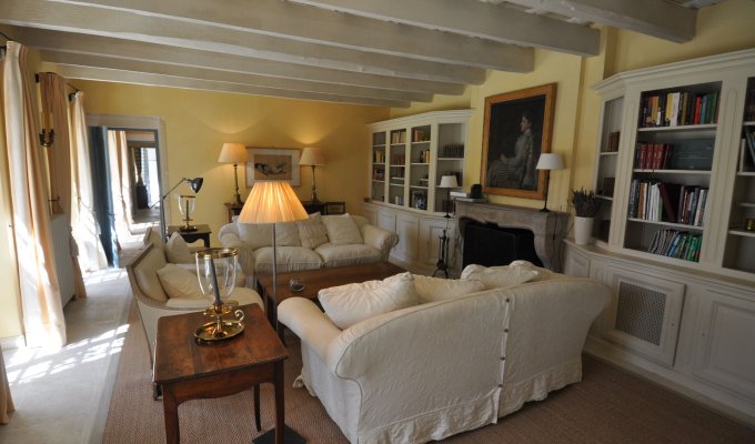 Location villa luxe Saint Remy de Provence avec piscine privee chauffee et personnel