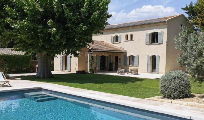 Location villa luxe Saint Remy de Provence avec piscine privee