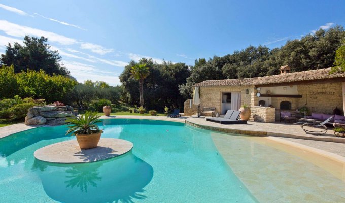 Location villa luxe Saint Remy de Provence avec piscine privee et personnel