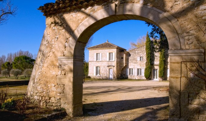 Enclave des Papes location villa luxe Provence avec piscine privee