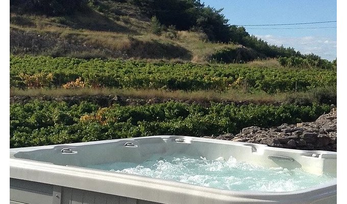 Provence location villa luxe Luberon avec piscine privee chauffee jacuzzi