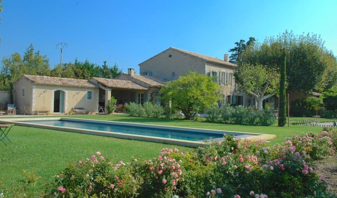 Location villa luxe Saint Remy de Provence avec piscine privee chauffee