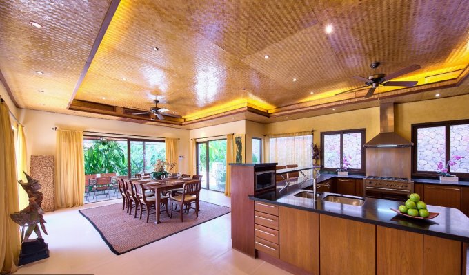 Thailande Location Villa Koh Samui en bord de mer avec piscine privée et Personnel