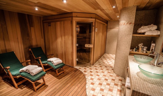 Location Chalet Luxe Serre Chevalier pied des pistes spa services conciergerie