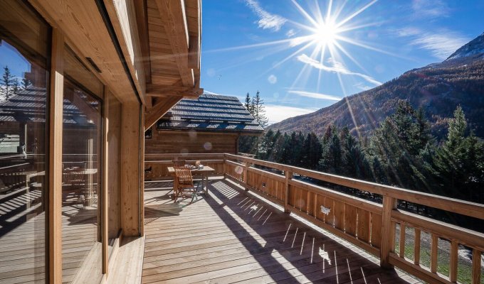 Location Chalet Luxe Serre Chevalier pied des pistes spa services conciergerie