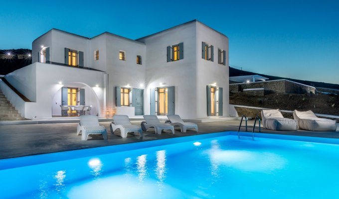 Grece Mykonos Location villa vacances avec piscine privée et à 200m de la plage