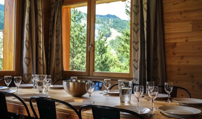 Location Chalet Luxe Serre Chevalier pied des pistes jacuzzi