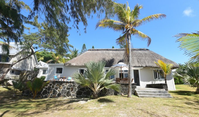 Location villa Ile Maurice sur la plage de Pointe d'Esny dans le sud-est et proche du village de Mahébourg