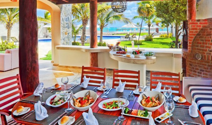 Yucatan - Riviera Maya Location villa de Luxe à Puerto Morelos en front de mer avec piscine privée et personnel