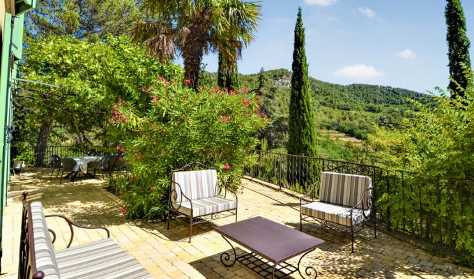 Location Maison de Vacances Mont Ventoux Provence avec Piscine Privée