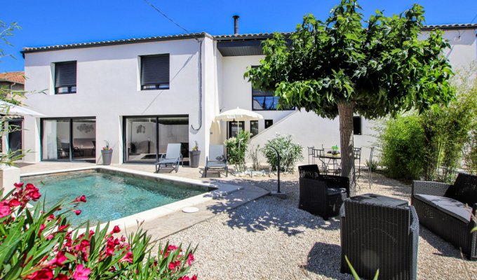 Location Maison de Vacances Avignon Provence Piscine Privee