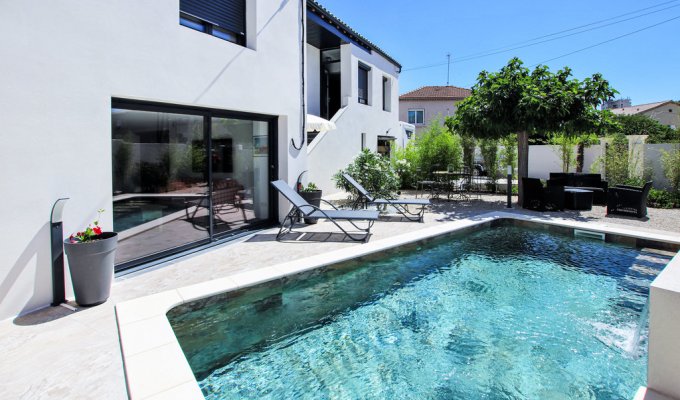 Location Maison de Vacances Avignon Provence Piscine Privee