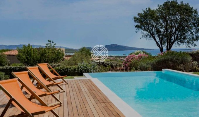 Location villa en Sardaigne avec piscine privée