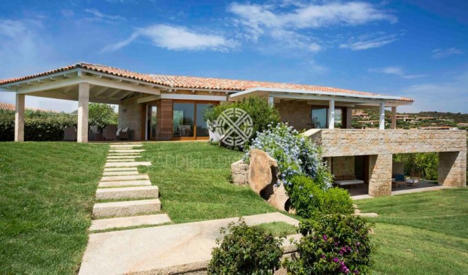 Location villa en Sardaigne avec piscine privée