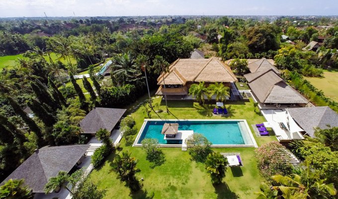 Indonesie Bali Location Villa Canggu proche de la plage d'Echo et avec personnel