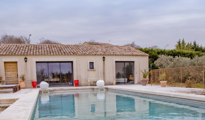 Alpilles Fontvielle location villa luxe Provence avec piscine privee