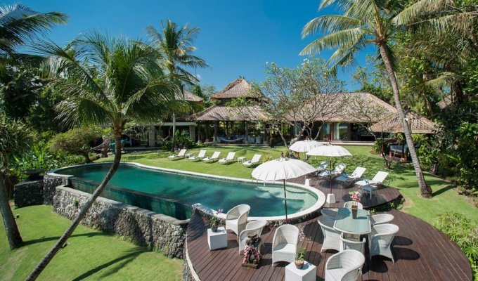 Indonesie Bali Location Villa Canggu en front de mer avec piscine privée et personnel