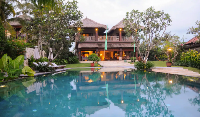 Indonesie Bali Location Villa Canggu au bord de mer avec piscine privée et personnel