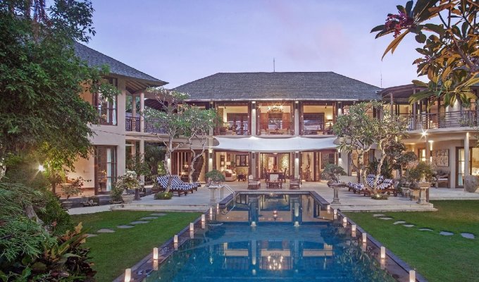 Indonesie Bali Location Villa Canggu à 60m de la plage de Berawa et avec personnel