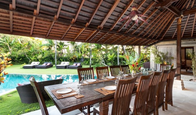 Indonesie Bali Location Villa Canggu au bord de mer avec piscine privée et personnel