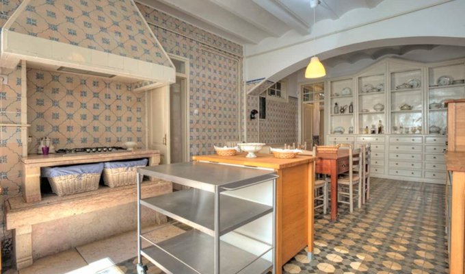 Location Appartement Lisbon Santa Cruz près de Rossio avec jardin