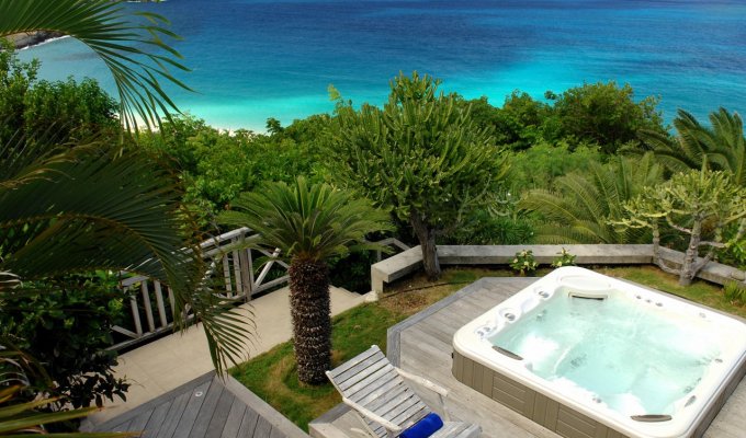 Location Villa de Luxe à St Barth avec piscine chauffée et vue sur la baie de Flamands