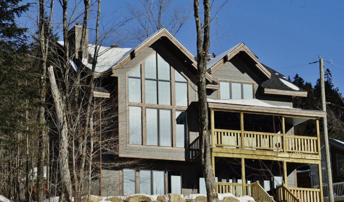 Quebec Stoneham Location Chalet avec spa et terrasse couverte