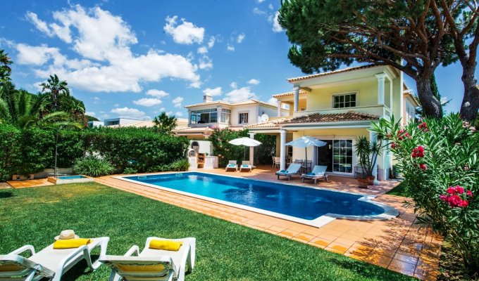 Location Villa Portugal Algarve Vilamoura à 750m de la plage avec vue sur le parcours de golf de Pinhal