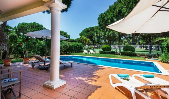 Location Villa Portugal Algarve Vilamoura à 750m de la plage avec vue sur le parcours de golf de Pinhal