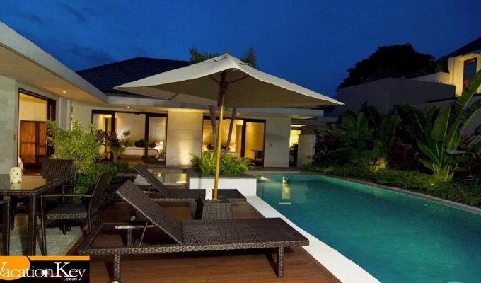 Indonesie Bali Location Villa Sanur à 5mins de la plage avec piscine privée et personnel