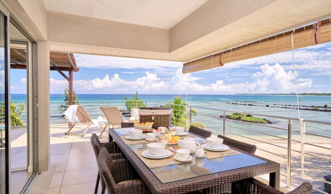 Location Penthouses Ile Maurice à Trou aux Biches avec accès direct à la plage et piscine commune