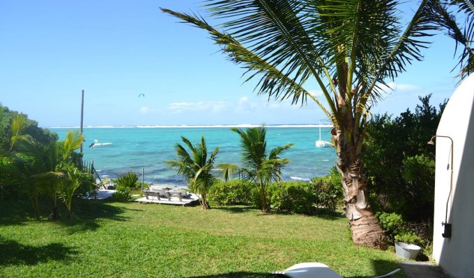 Location villa Ile Maurice sur la plage de Pointe d'Esny Cote Sud avec vue sur le lagon