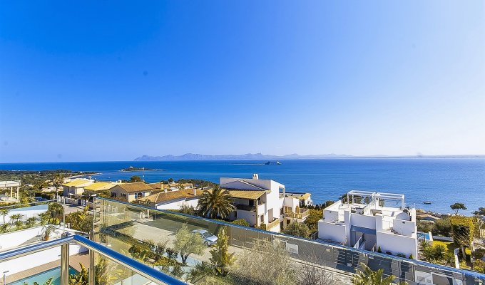 Iles Baleares Location villa luxe Majorque Alcudia piscine privée 450 m de la plage