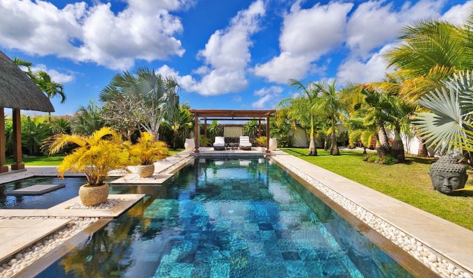 Location villa Luxe Ile Maurice Grand Baie piscine privée accès beach club