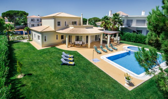 Location Villa Portugal Algarve Vilamoura bordant le parcours de Golf