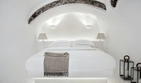 Santorin photo #10