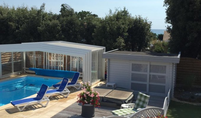 Vendee Location Villa Les Sables d'Olonne avec piscine chauffée et couverte